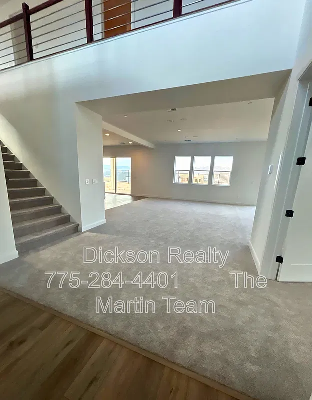 5 bed, 4.5 bath, 4263 sqft, $4,200 — Photo 3