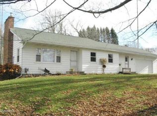 12273 Virginia St, Bear Lake, MI 49614