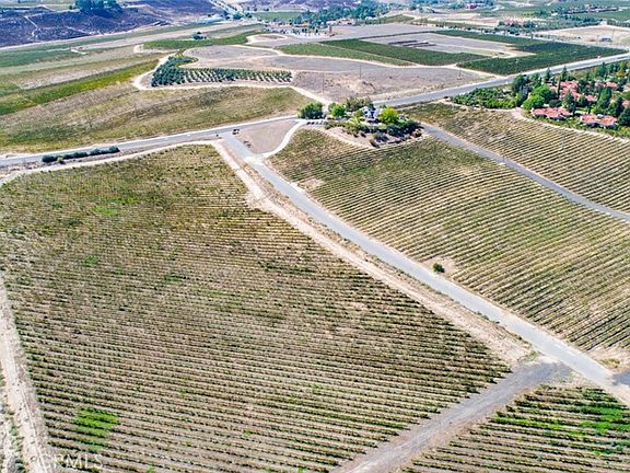 4th image of 40970 Anza Rd