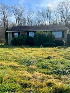 210 Konicki Rd, Masontown, PA, 15461