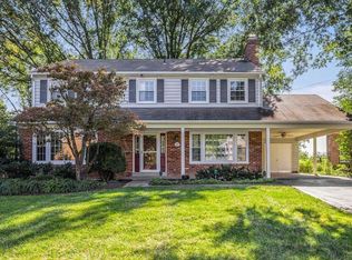 29 Orchard Way S, Rockville, MD 20854