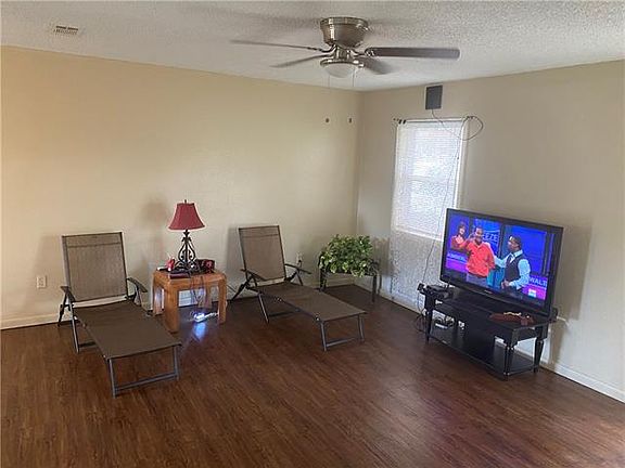 2nd image of 705 Madewood Dr