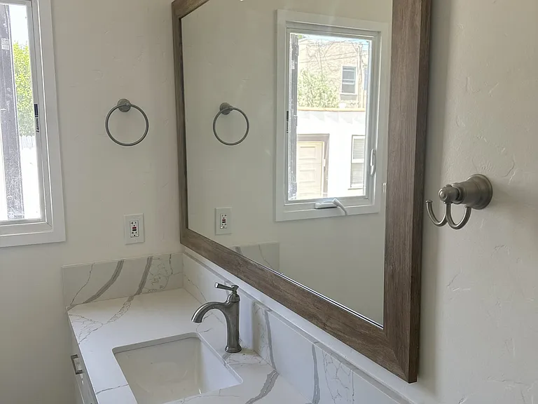 253 Covina Ave — Photo 14