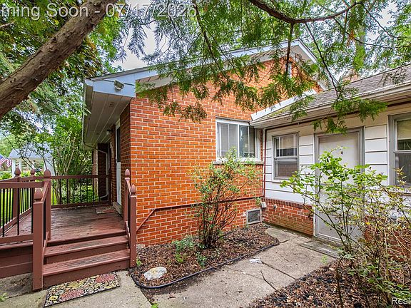 4th image of 5511 Wright Dr