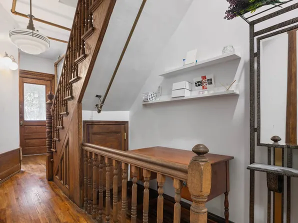 549 West 187th Street image 5 of 31