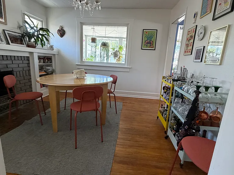 148 E Hampton Ave — Photo 3