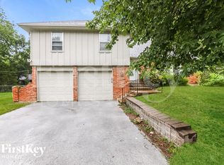 13028 W 100th Ter, Lenexa, KS 66215