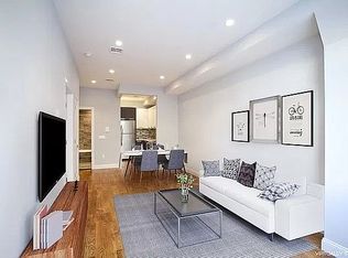 276 Hawthorne St #2, Brooklyn, NY 11225