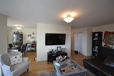 Rented by Silverstein Collection LLC 