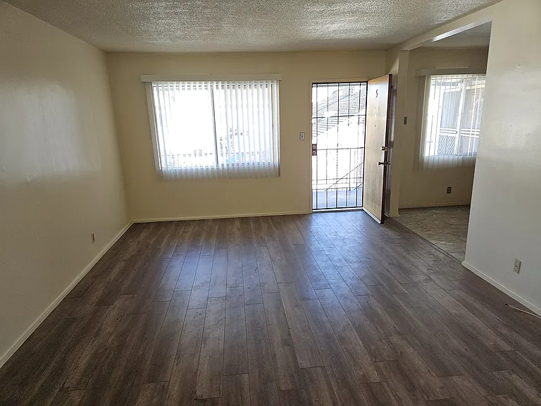 1123 W 164th St #5 — Photo 6
