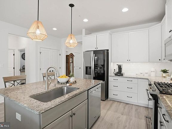 5th image of 614 Moorings Cir