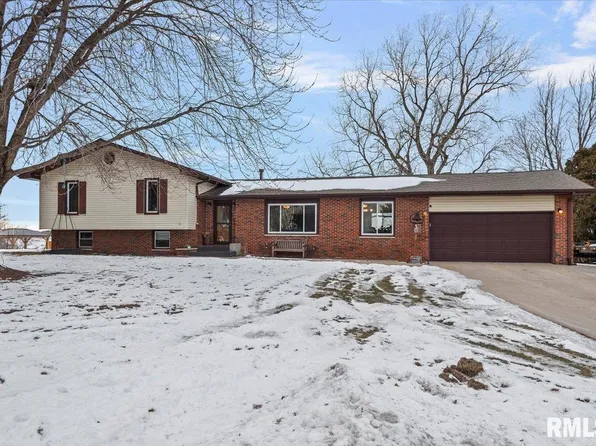 1 Quail Ln, Jacksonville, IL 62650