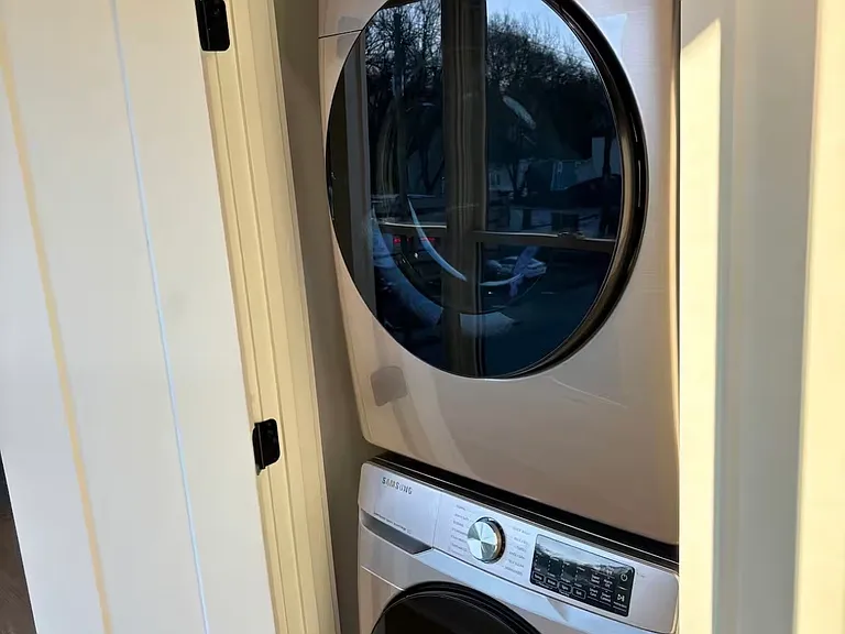 Washer/ dryer
