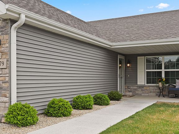 3rd image of 4479 Squaw Valley Dr