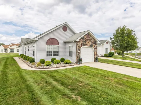 7 Spring Ln, Edgewater Park, NJ 08010