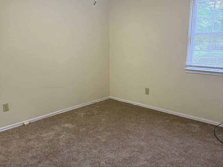 1 Winterton Ct — Photo 8