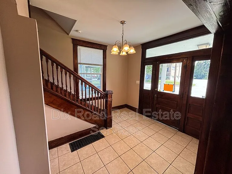 11169 Maple St — Photo 7