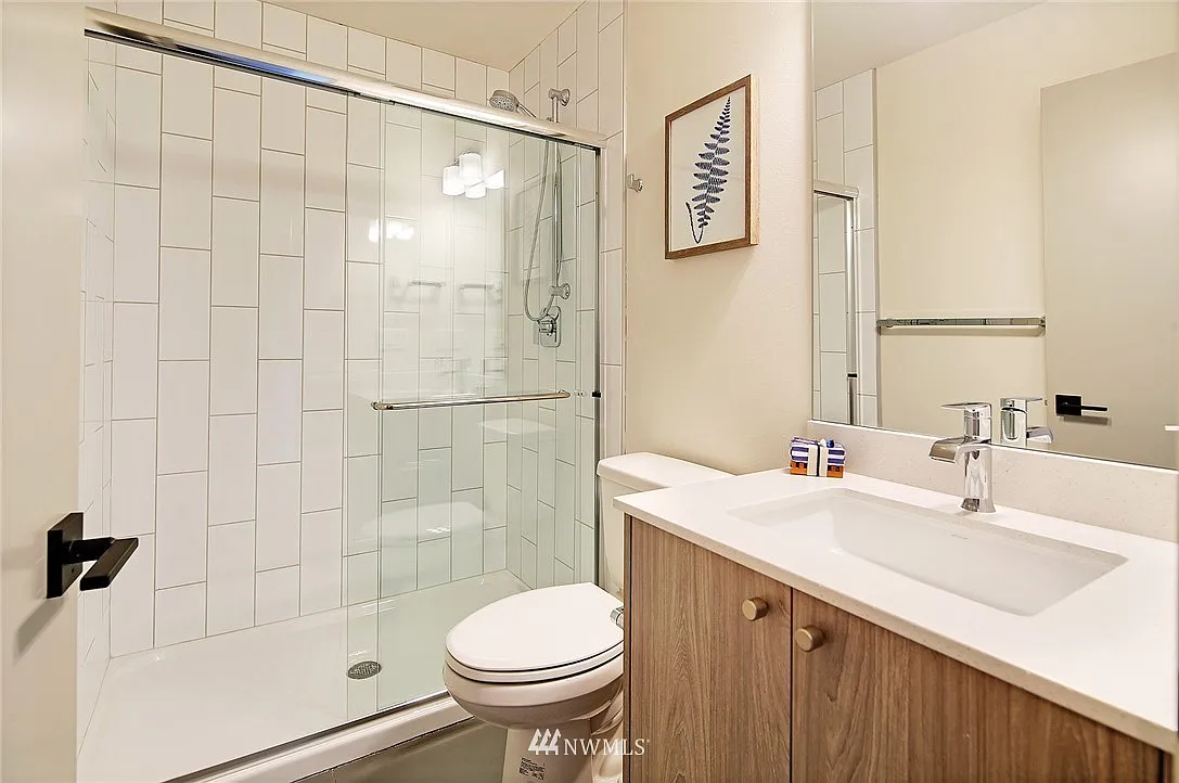 3104 SW Avalon Way — Photo 3