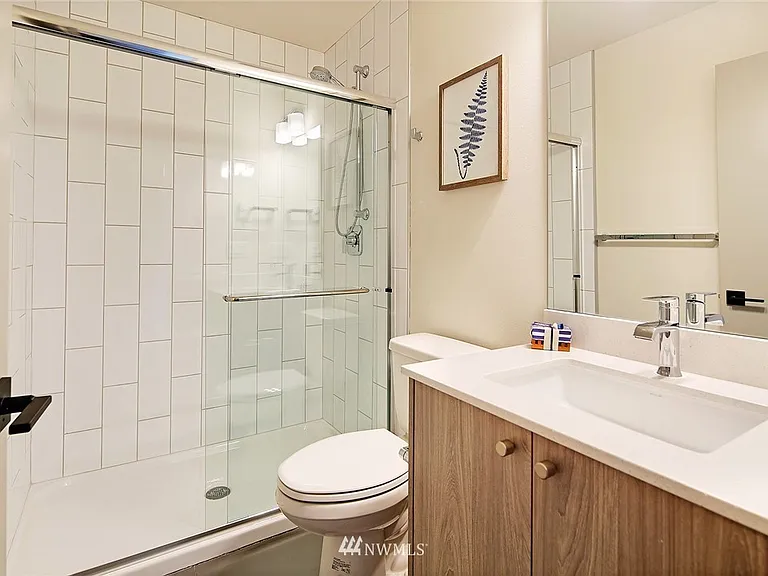 3104 SW Avalon Way — Photo 3