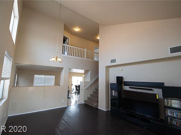 3rd image of 6320 Monarch Creek St