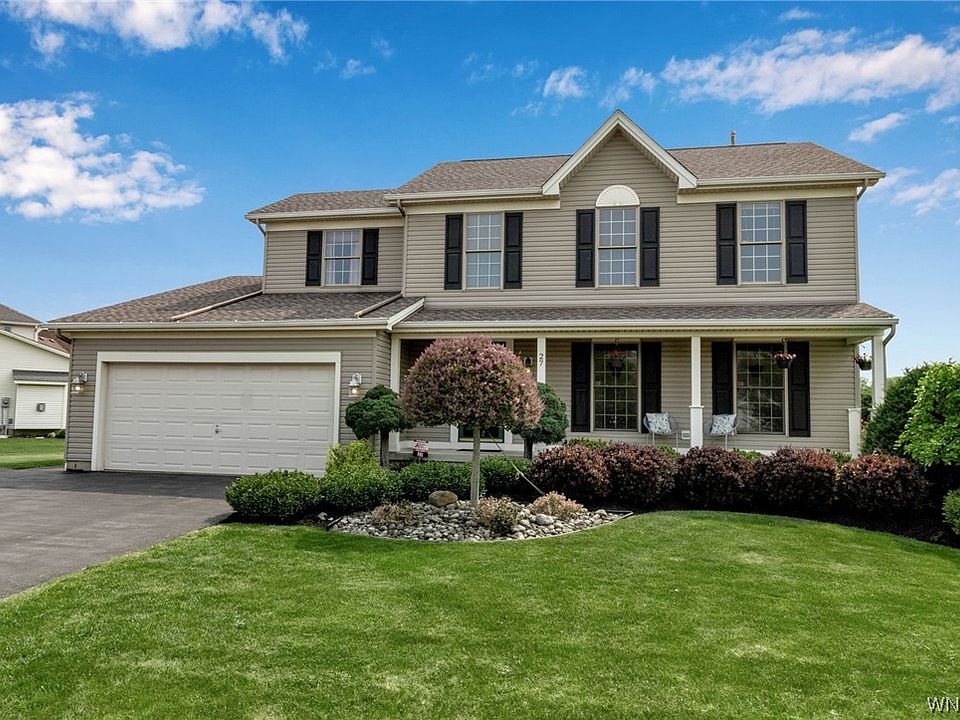 1st image of 27 Cedarbrook Dr