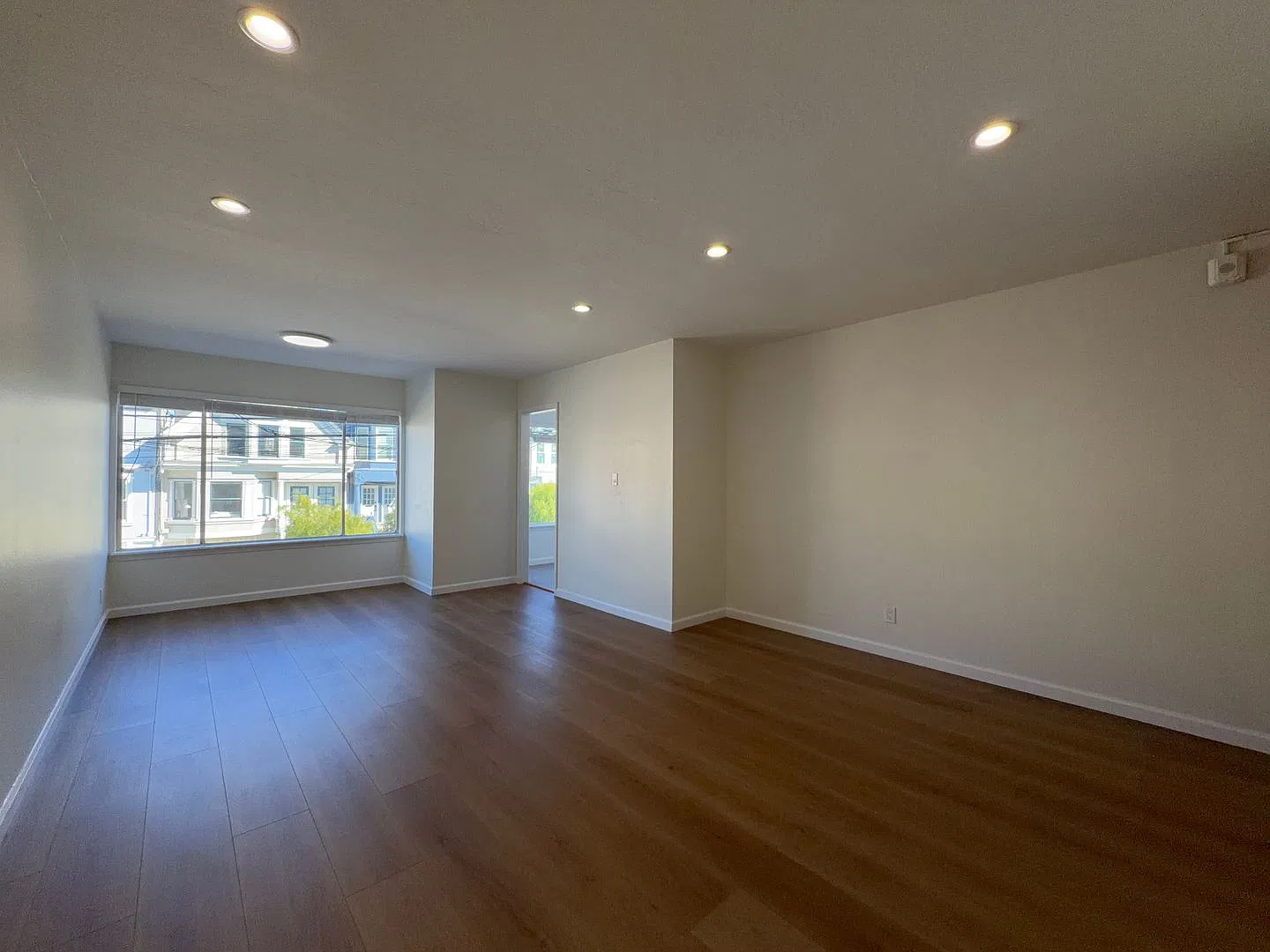 1259 11th Avenue (720r) — Photo 1