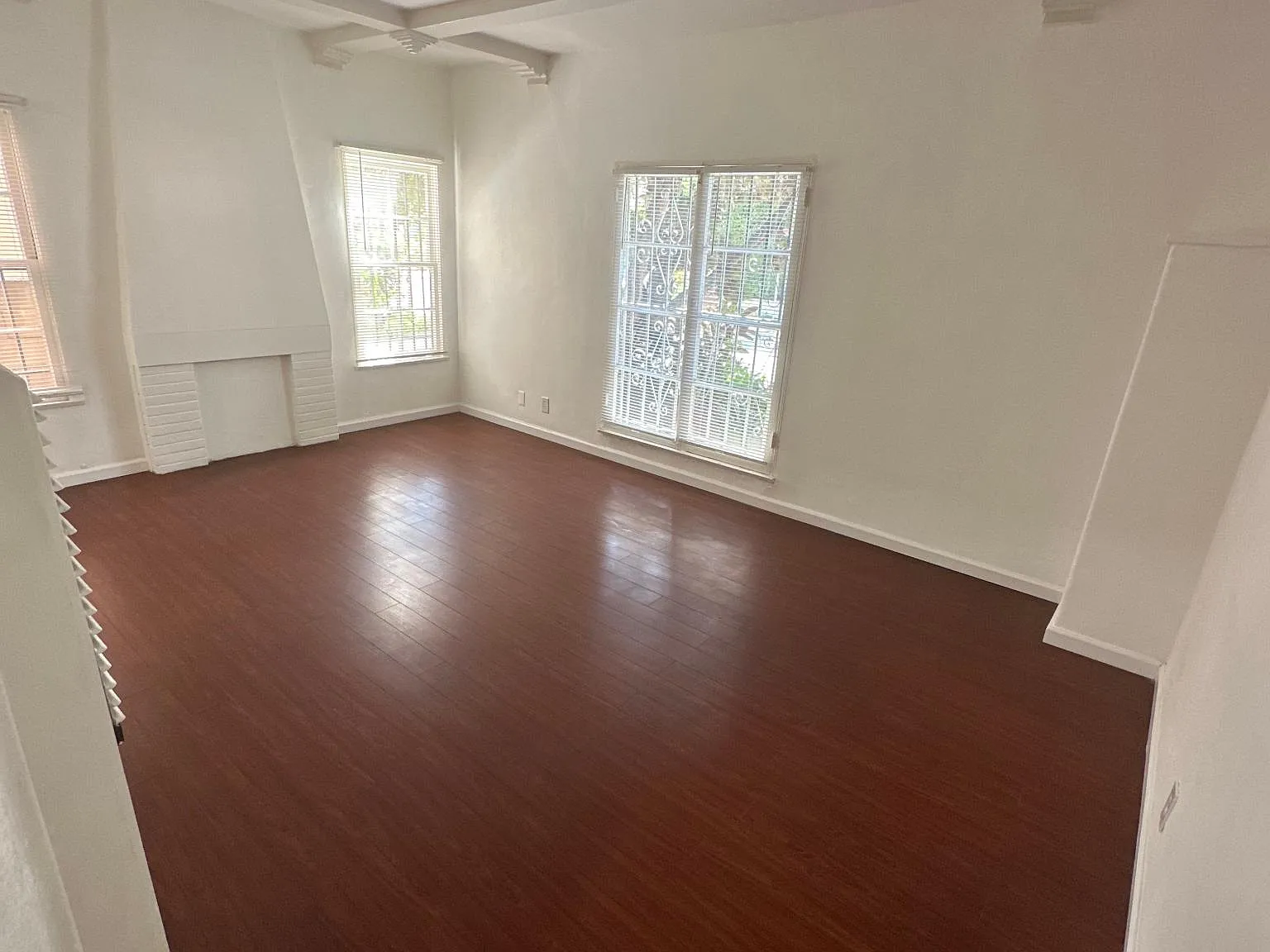 152 S Maple Dr — Photo 3