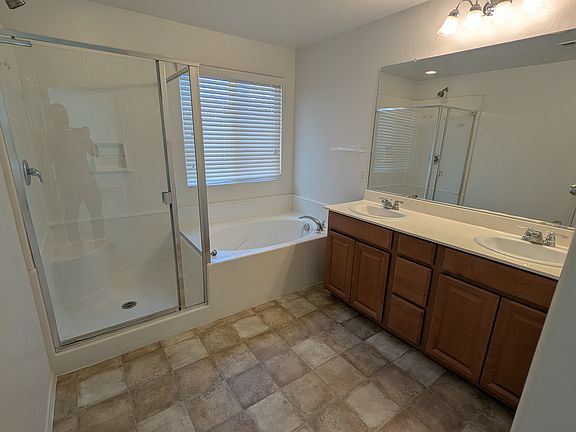 4th image of 4516 Heaven Delight Ct