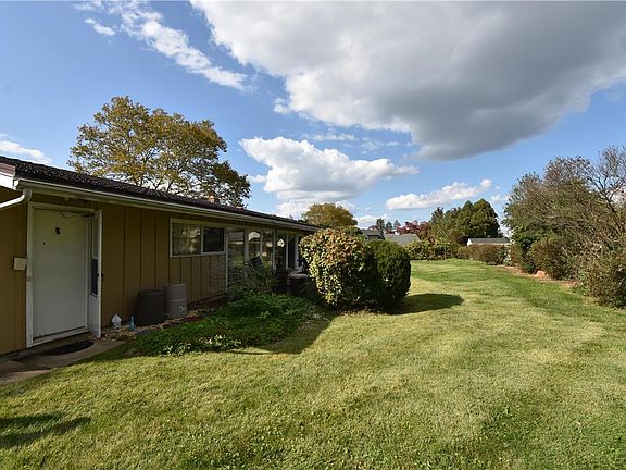 3rd image of 22 Kendon Dr