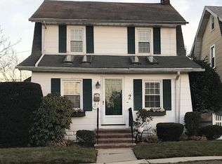 2 Newton Ave, Lynbrook, NY 11563