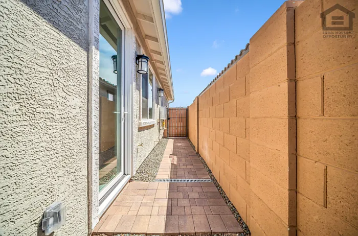 9828 W Mulberry Dr — Photo 32