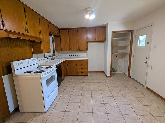 5th image of 2816 Westfield Ave