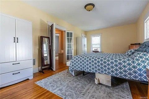 1st image of 237 N Park Ave Floor 2