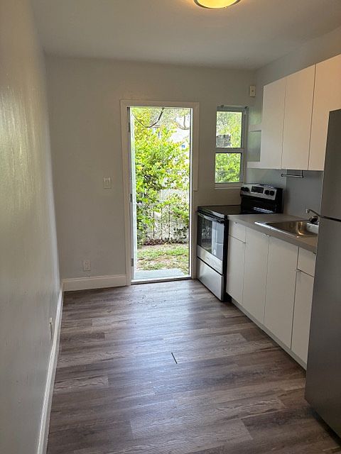 1st image of 2206 Adams St #9