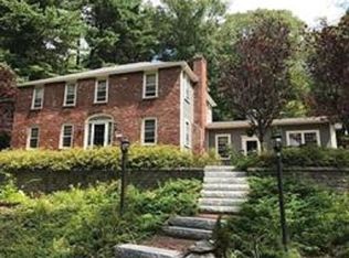 32 Upton Rd, Westborough, MA 01581