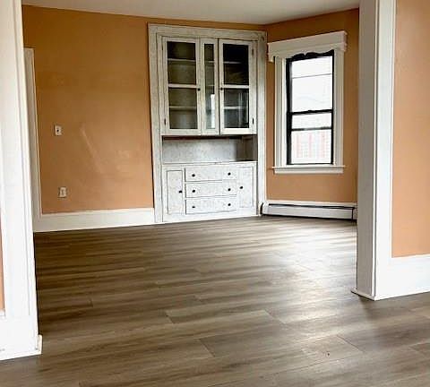 5th image of 925 Atwells Ave
