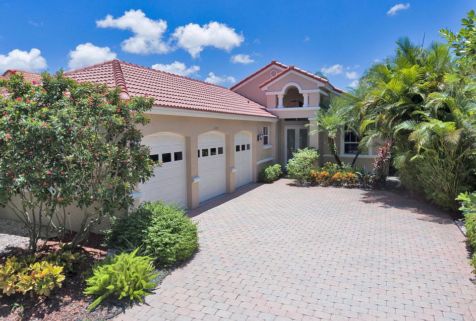 1st image of 10818 Fairmont Village Dr