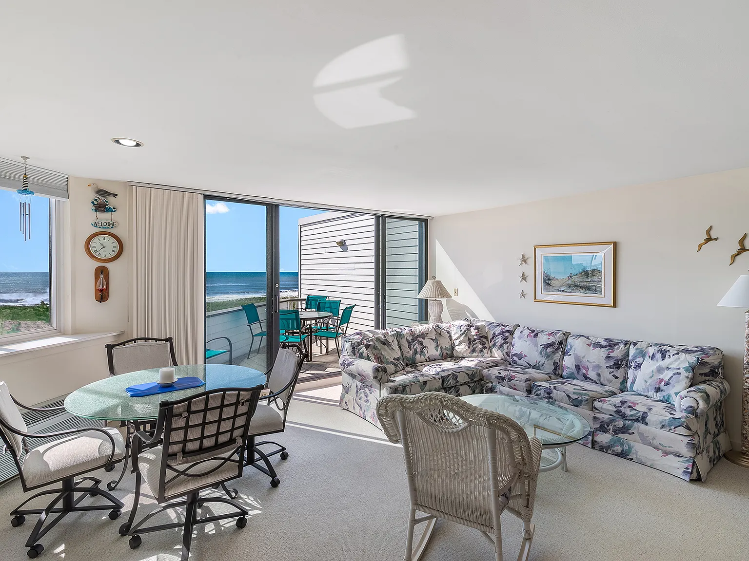 Oceanfront Condo — Photo 3