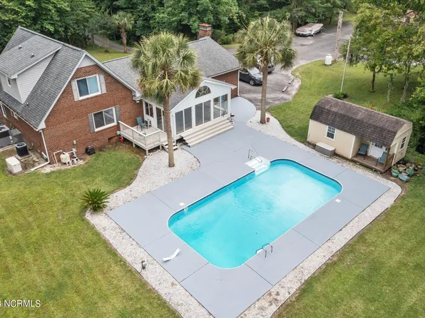 4135 N Rivershore Drive, New Bern, NC 28560