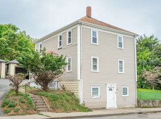 218 Standish Ave, Plymouth, MA 02360