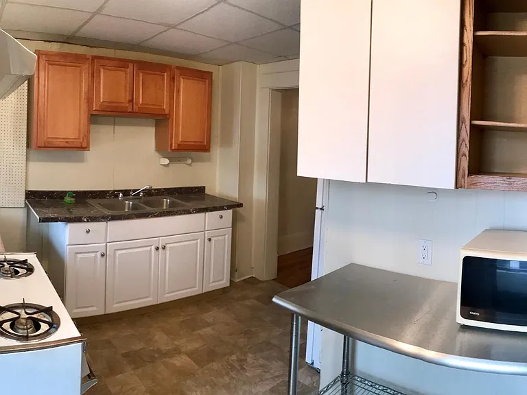 2261 Grandview Ave #2 — Photo 4