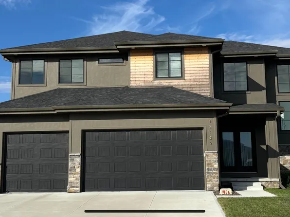 12122 S 205th St, Gretna, NE 68028