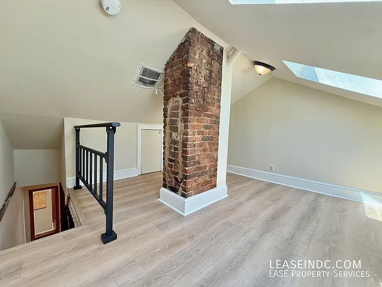 425 5th St SE — Photo 23