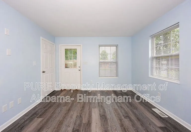 621 Bell Ave — Photo 2