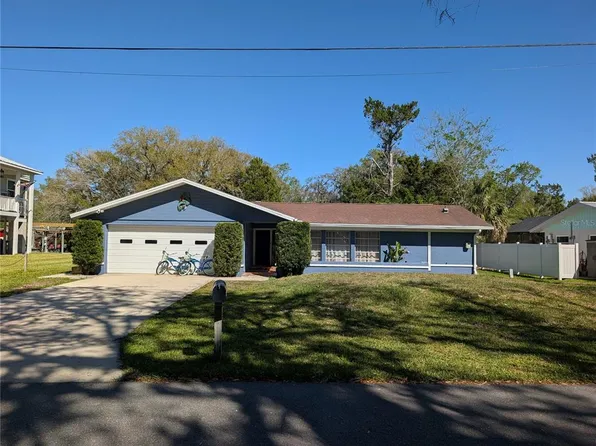 3713 N Suwanee Point, Crystal River, FL 34428