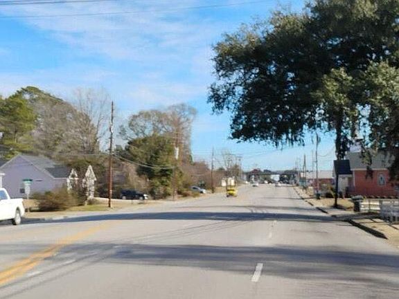 5th image of 2123 4th Ave