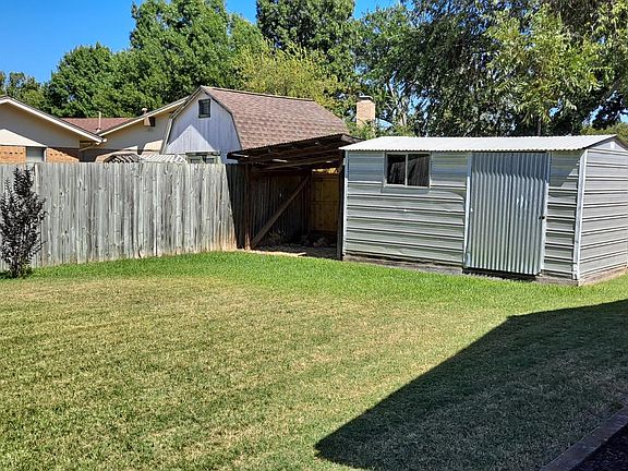 3rd image of 7505 Jade Cir