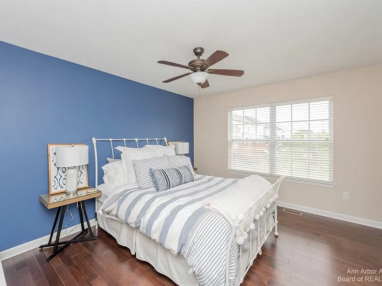 51152 E Bourne Ter — Photo 39