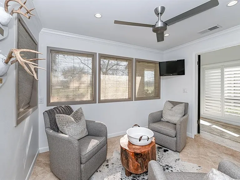 1038 Winner Foster Rd — Photo 9