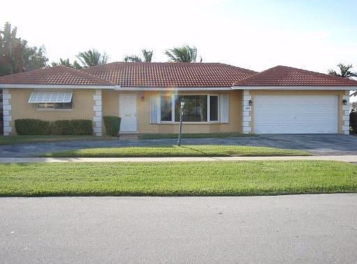 2nd image of 1405 SE 17th Ter